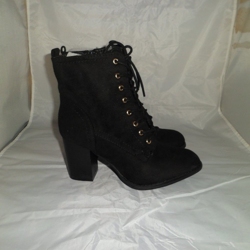 Journee Collection Baylor Boot in Black